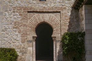 Moorish door at the Abbey of Santa María la Real de las Huelgas (P1190352-v3)